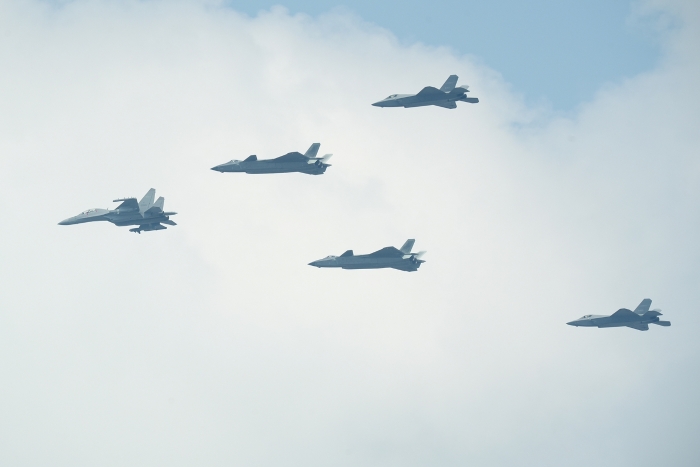 歼击机梯队01小图