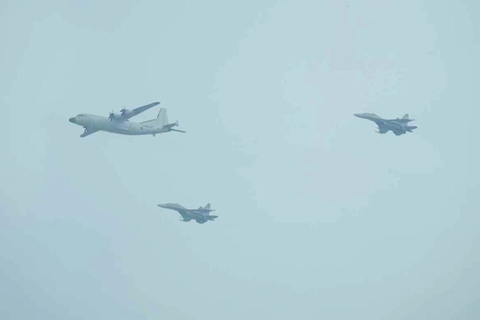 运9反潜巡逻机编队