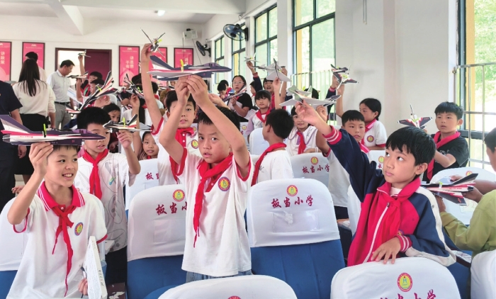 db93afd34e5140fd6653af707ef404c2